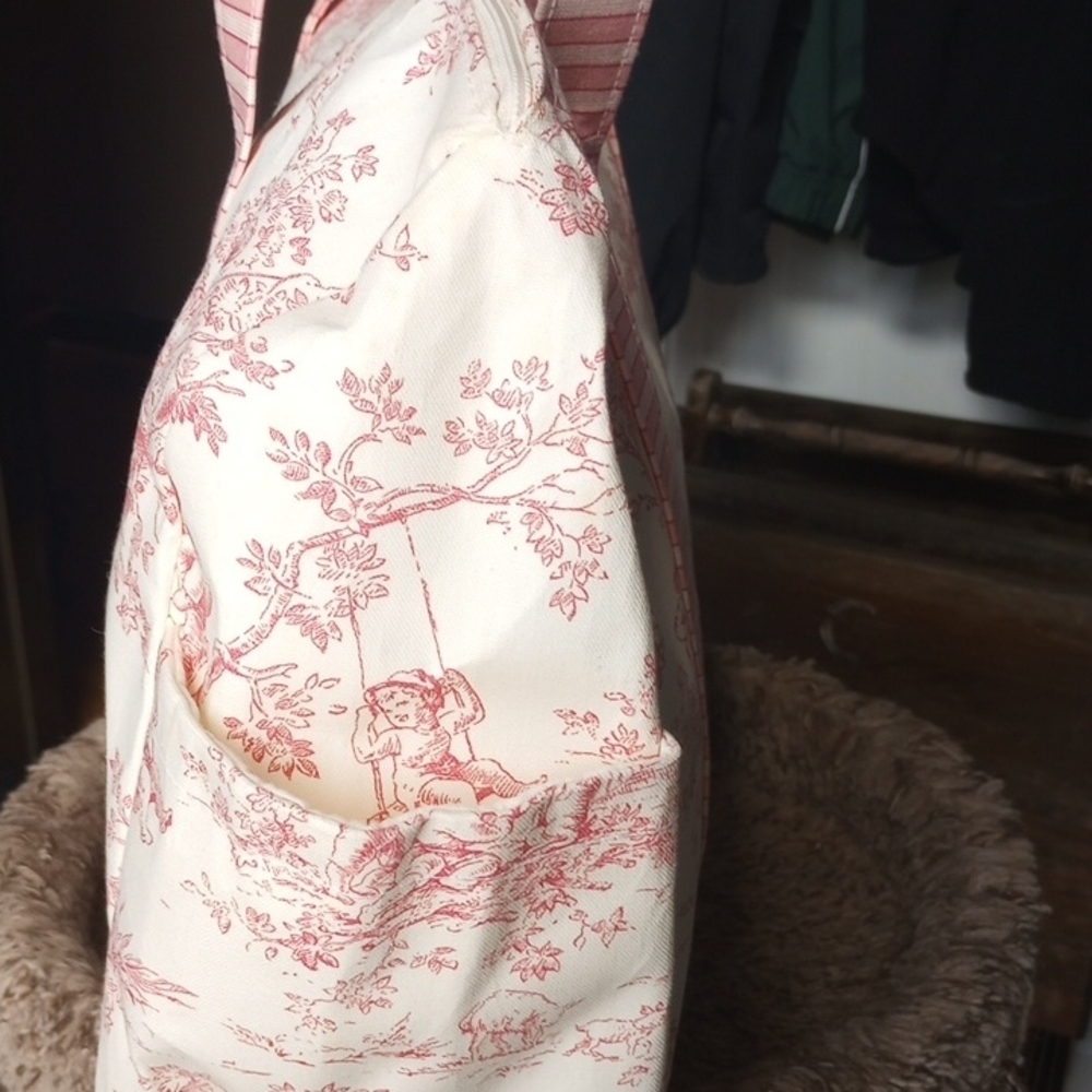Vintage Style Toile Pink and White Large Zipper Bag - Picture 5 of 12